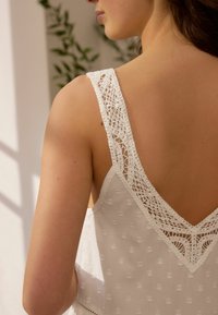 Next REGULAR FIT - Cămașă de noapte - white