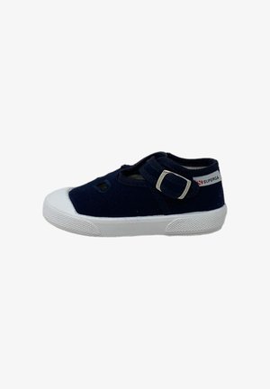 Scarpa per bambino blu navy con suola in gomma bianca, fibbia laterale regolabile, etichetta con logo sul tallone e due fori di ventilazione sulla parte superiore.