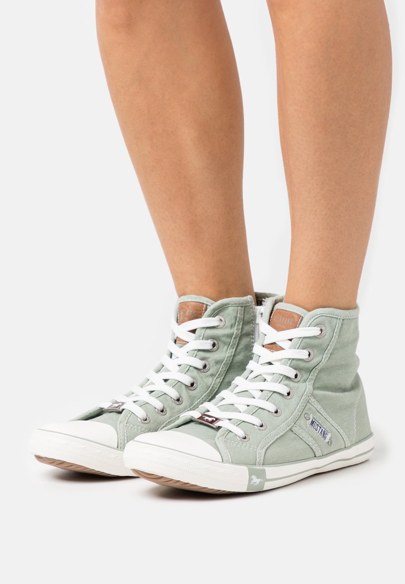 Mustang Vysoké tenisky - pastellgrün