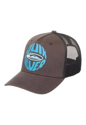 Bruine en zwarte mesh truckerpet met een blauw cirkelvormig Quiksilver-logo op het voorpaneel.