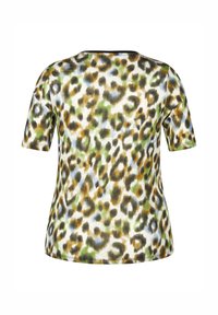 Kurzarmhemd mit einem mehrfarbigen Leopardenmuster in grünen, braunen, schwarzen und blauen Tönen auf einem weißen Hintergrund.