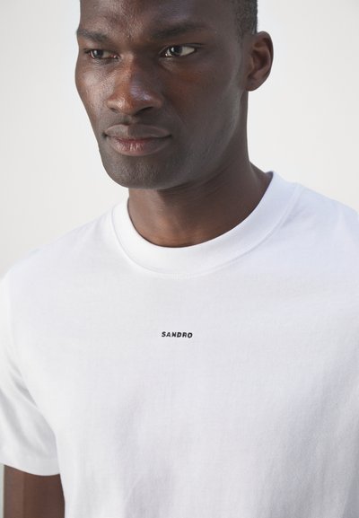 sandro TEE - Pamata T-krekls - blanc