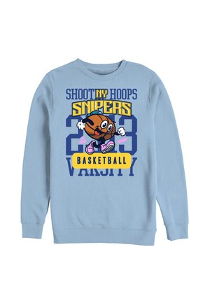 Jasnoniebieska bluza z nadrukiem kreskówkowego koszykarza w ruchu, noszącego trampki, tekst "Shoot NY Hoops Snipers 23 Varsity Basketball" z przodu.