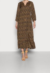 Kaffe Vardagsklänning - brown