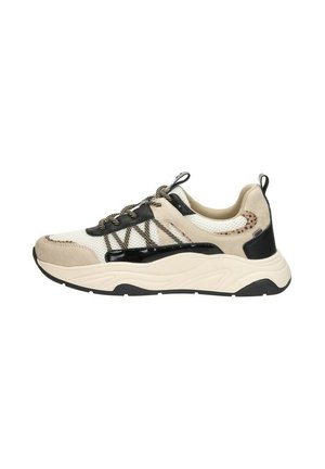 Sneakers met een licht beige en zwart kleurenschema, gemengde materialen zoals mesh en suede, een gestructureerde zool en patroonveters.