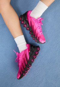 AIR MAX DN8 - Tenisky - laser fuchsia/black/sport fuchsia