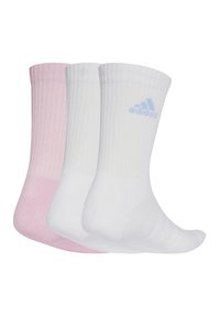 Tri páry krátkych ponožiek: jeden ružový, dve biele. Vyrobené z rebrovanej tkaniny, s bledomodrým logom Adidas na bielych ponožkách.