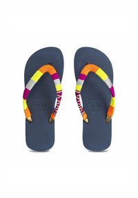 Tongs avec des semelles en caoutchouc bleu foncé ; sangles en tissu multicolores en orange, rose, jaune, gris et blanc ; petites réalités dorées aux extrémités.