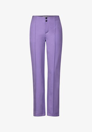 Pantalon violet au design droit, doté de deux poches avant, d'une taille à double bouton et de détails de surpiqûres discrètes sur les côtés.