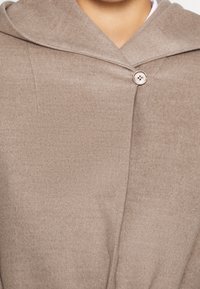 comma Abrigo clásico - beige
