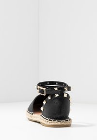 RAID CASPER - Alpercatas - black