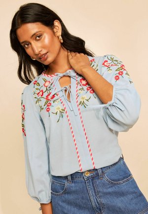 Love & Roses, Bluse - pale blue