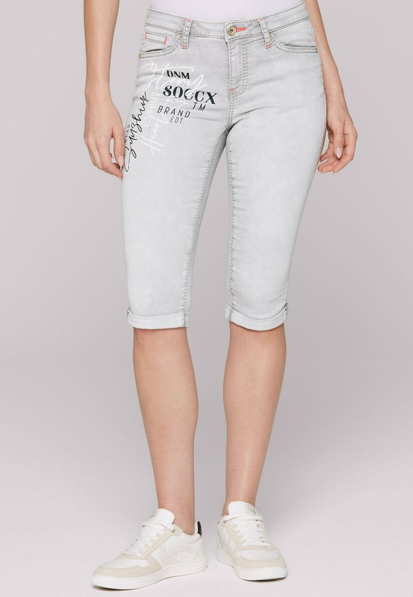 REGULAR FIT - Shorts