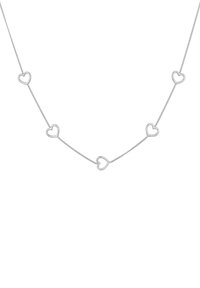 Sølvhalssmykke med en delikat kæde, der har fem jævnt fordelte, åbne hjerteformer. Slankt design med en poleret finish.