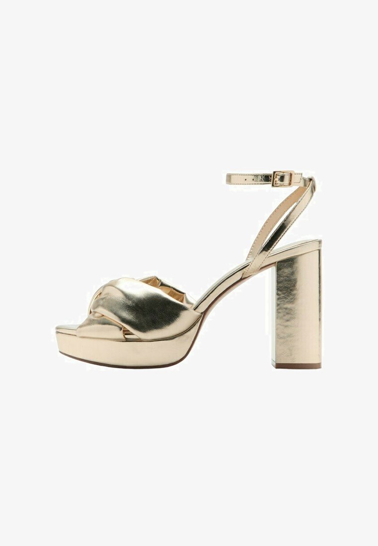 Sandale aurii metalice cu toc înalt și deschise în față, cu baretă la gleznă, partea frontală încrucișată căptușită, talpă platformă și toc gros.