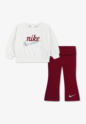 Nike Sportswear, SPARKLE - Анцуг - team red