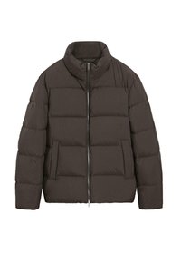 Giubbotto imbottito marrone scuro con colletto alto, chiusura a zip e due tasche frontali. Realizzato in materiale trapuntato e isolato per garantire calore.