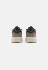 Antony Morato Trainers - camel