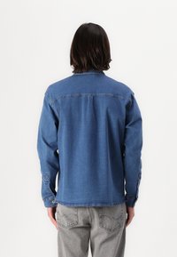 Denim Project LOOSE OVERSIZED - Košile - mid blue washed