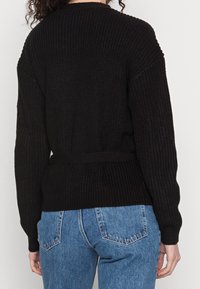 Vero Moda Kofta - black