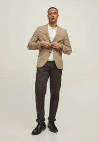Thumbnail Image 2