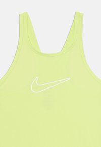 Lichtgroene tanktop van soepel materiaal. Heeft een wit Nike-logo dat gecentreerd op de borst is en smalle schouderbanden voor een strakke pasvorm.