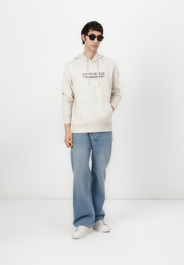 BRAND LOVE HOODIE - Hoodie - newsprint3