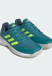 adidas Performance GAMECOURT 2 - Clay court tennissko - arctic fusion   lucid lemon   cloud white