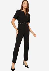 Friends Like These SHORT SLEEVE TAILORED V NECK REGULAR FIT - Kombinezon - black