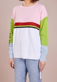 Iceberg Sweter