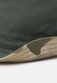 Carhartt WIP TIDE REVERSIBLE BUCKET HAT UNISEX - Chapéu - thyme/hemlock green