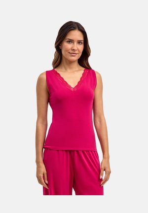 - Koszulka do spania