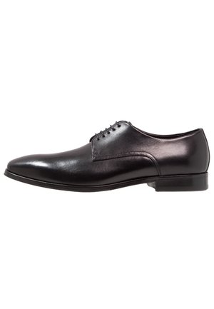 Smart lace-ups - black