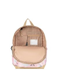 Roze stoffen rugzak met ontwerpen van cartoonkatten. Het interieur heeft een beige voering, een ritsvak en een naam/adreslabel. Verstelbare schouderbanden.