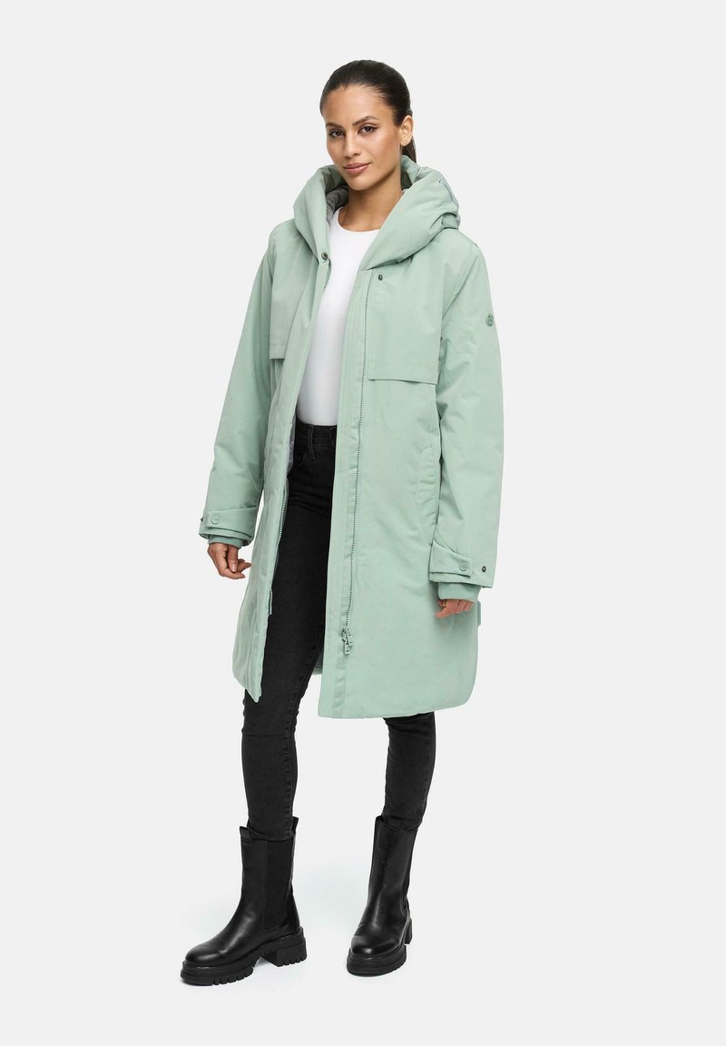 Lichtgroene waterdichte parka met een afneembare capuchon, twee voorzakken en een ritssluiting. Heeft een relaxed fit en lange mouwen.