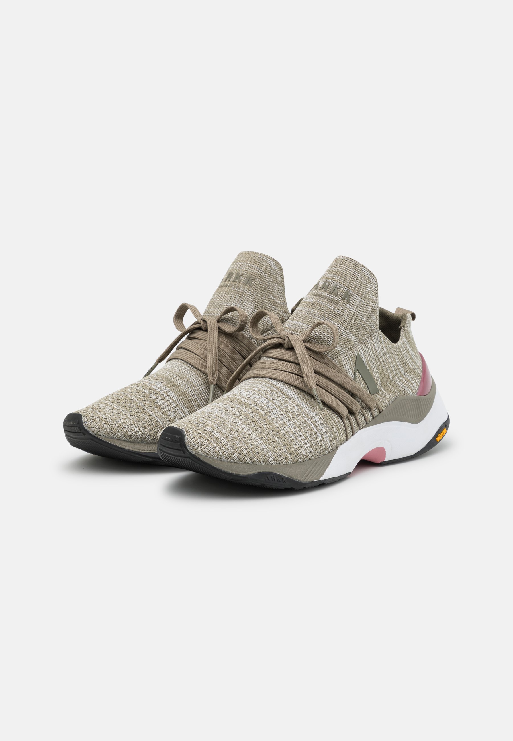 Arkk Raven FG 2.0 PWR55 Triple Black - ML1437-0099-M | Sneaker District