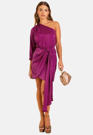 CORTO ASIMÉTRICO CON DRAPEADA - Vestido de cóctel - rosa