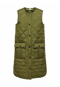 Oliwkowa pikowana kamizelka bez rękawów z wysokim kołnierzem, z przodu zapinana na guziki, z dwoma dużymi kieszeniami z przodu. Materiał wydaje się miękki i o wyraźnej fakturze.