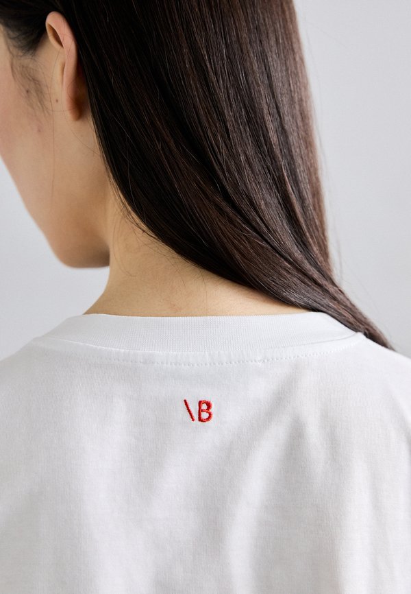 GATHER DETAIL TEE - Basic T-shirt2