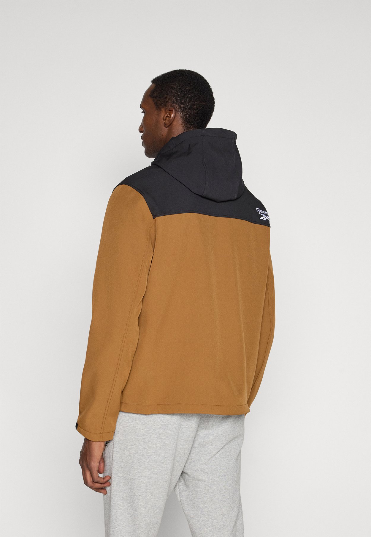 SOFTSHELL LIGHTWEIGHT FULL ZIP