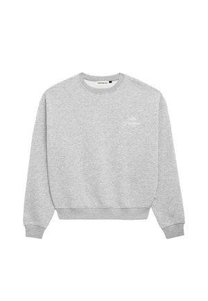 Šedá mikina z bavlněné směsi, s kulatým výstřihem, žebrovanými manžetami a malým bílým logem na hrudi. Klasický, uvolněný střih.