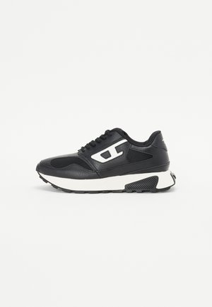 TAME RUNNING  - Trainers - black