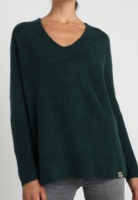 Superdry & Co Strickpullover - dark green
