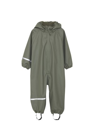 Tuta impermeabile verde oliva per bambini, con cappuccio, cerniera frontale, polsini elasticizzati, cinturini alla caviglia e strisce riflettenti su manica e gamba.