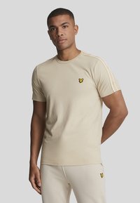 Lyle & Scott TAPE - T-shirt basic - w viaduct