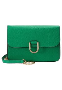 Grön texturerad läderhandväska med guldfärgad metallaccent, lock-stängning och kedjehandtag. Har en kontrasterande svart kantfåll.
