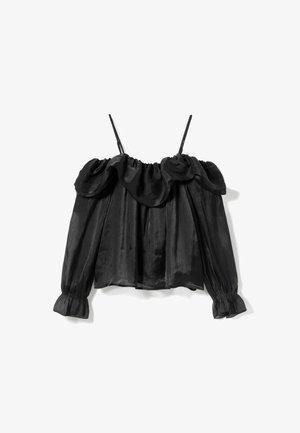 Čierny top s odhalenými ramenami s volánikovým výstrihom, dlhými rukávmi a nariasenou textúrou. Vyrobený z ľahkej, lesklej tkaniny.
