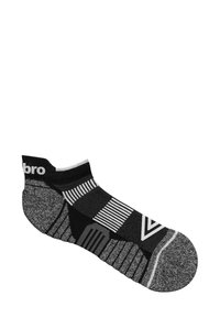 Chaussette de cheville noire et grise avec des motifs rayés et géométriques, talon texturé et semelle rembourrée. Logo affiché sur le revers.