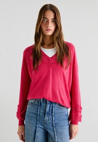Scalpers Neule - raspberry