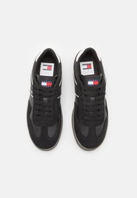 Tommy Jeans RETRO CUPSOLE - Sportcipő - black